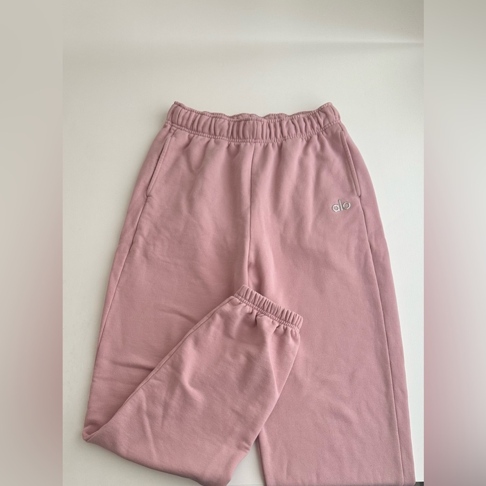 Alo Ballet Pink Accolade Sweatpants Small